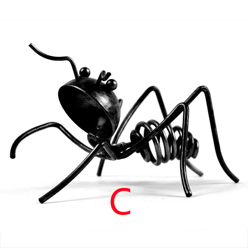 Creative Metal Ant Shaped Bottle Holder