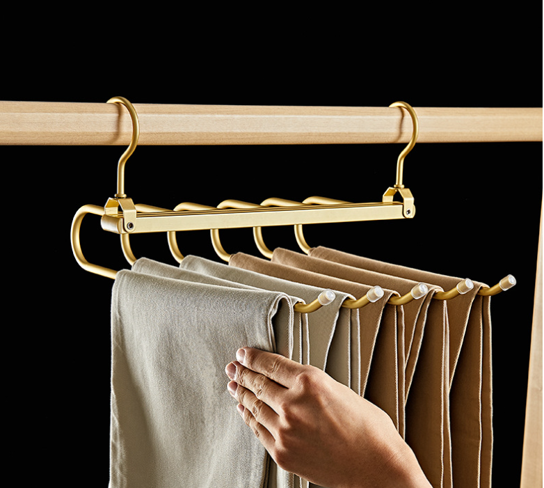 Multi-Functional Magic Hanger